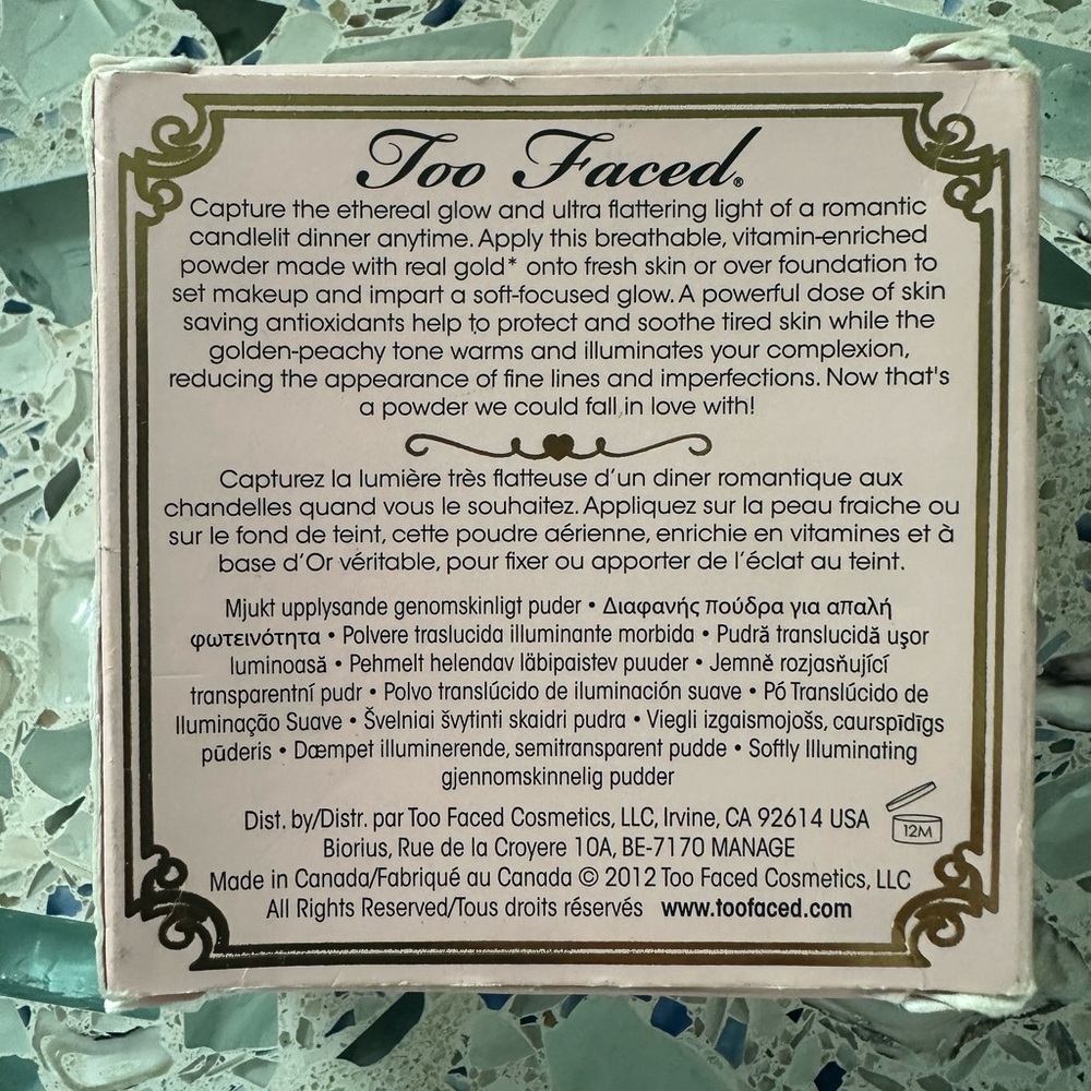 Too Faced OG Candlelight - softly, illuminating translucent powder - Picture 3 of 4